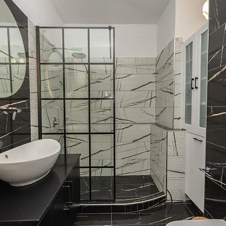 Di Sergio Lejlighed *