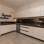 Di Sergio Apartman