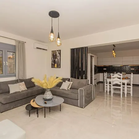 Di Sergio * Γλινάδο Νάξου